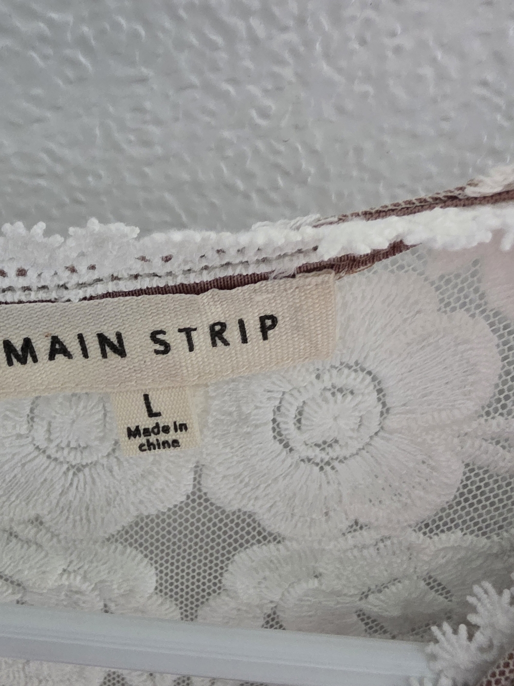 Main Strip Mauve Mini Dress with White Floral Lace Overlay - Picture 5 of 5
